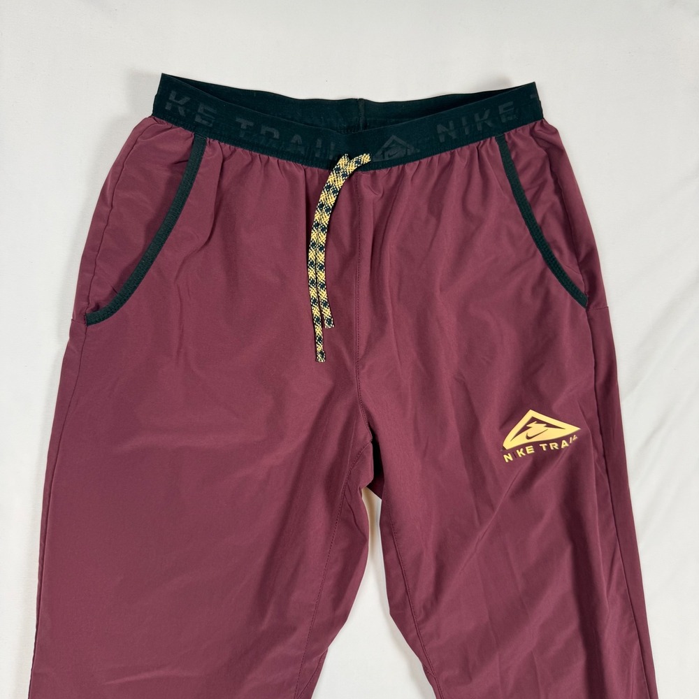 Nike Trail Dri-FIT Men Burgundy Tapered Running Pants Snap Hem Size Medium